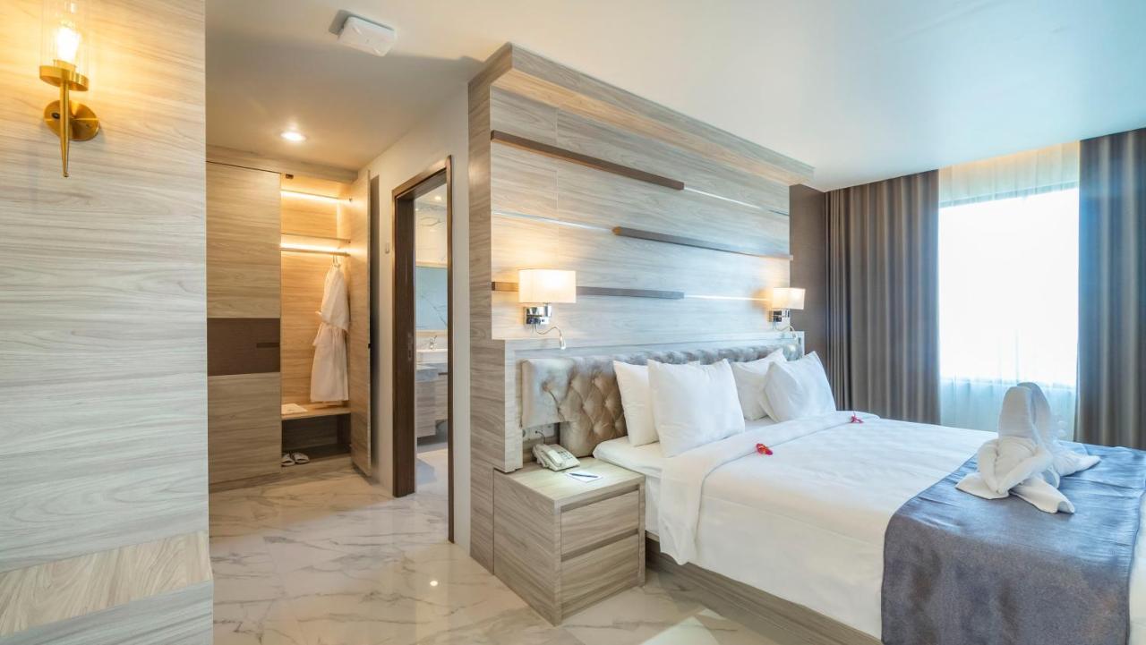 City Of Aventus Hotel - Denpasar Esterno foto