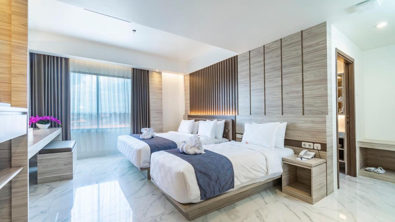 City Of Aventus Hotel - Denpasar Esterno foto