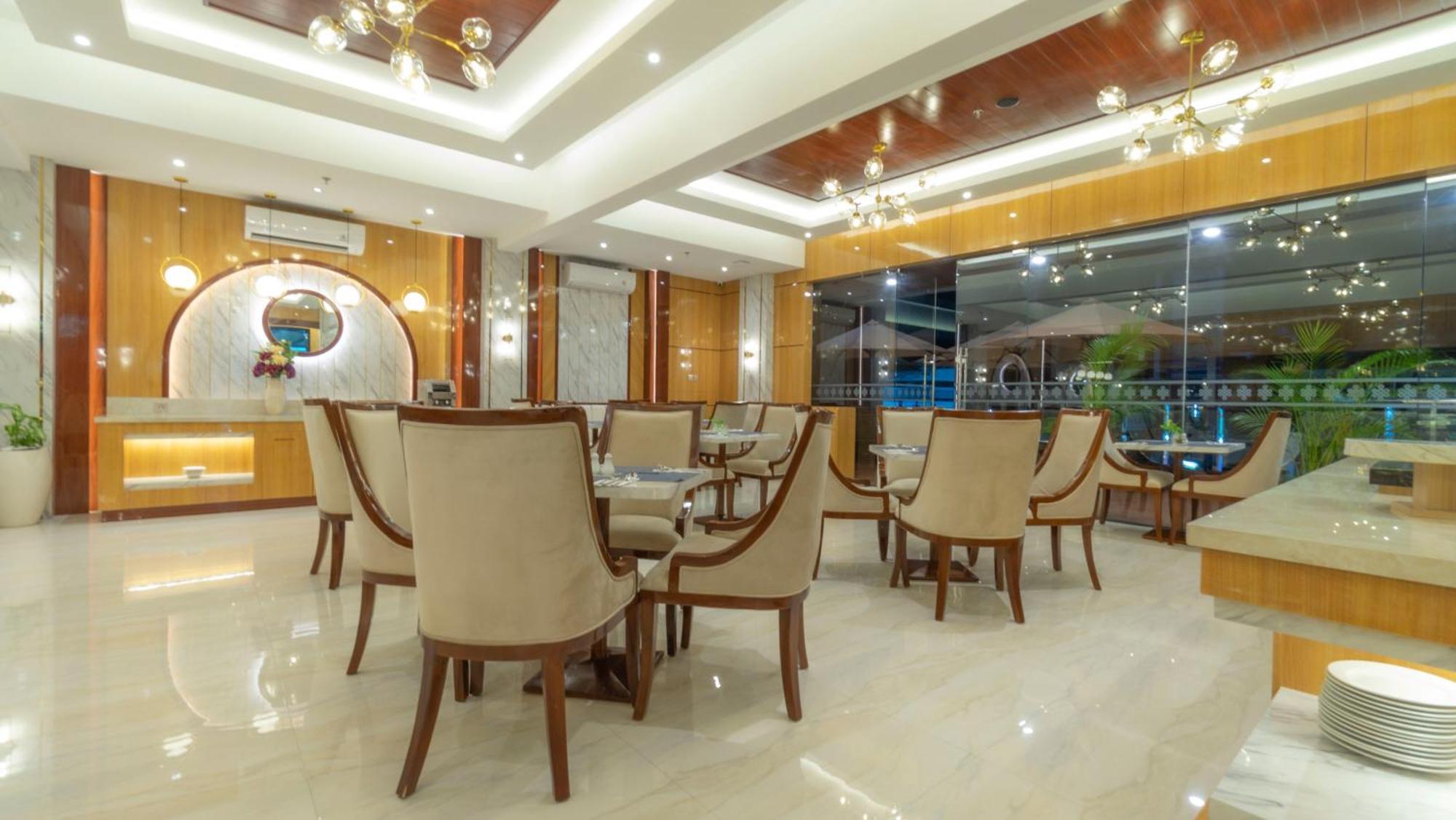 City Of Aventus Hotel - Denpasar Esterno foto