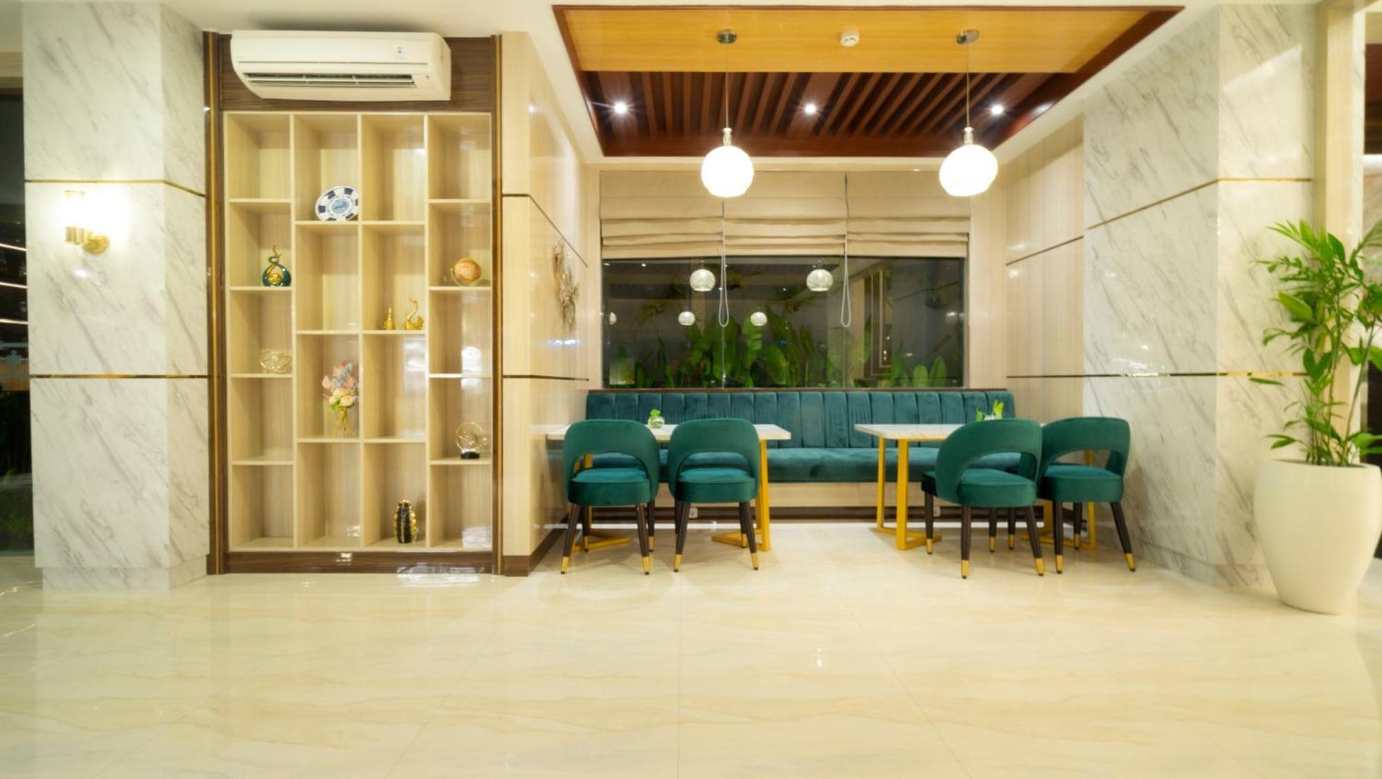 City Of Aventus Hotel - Denpasar Esterno foto
