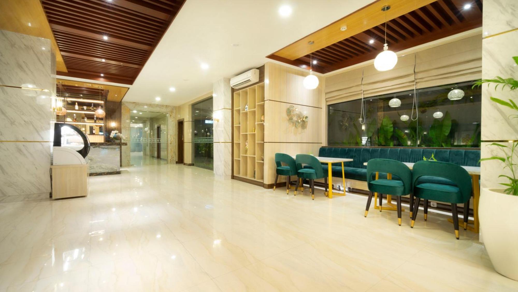 City Of Aventus Hotel - Denpasar Esterno foto