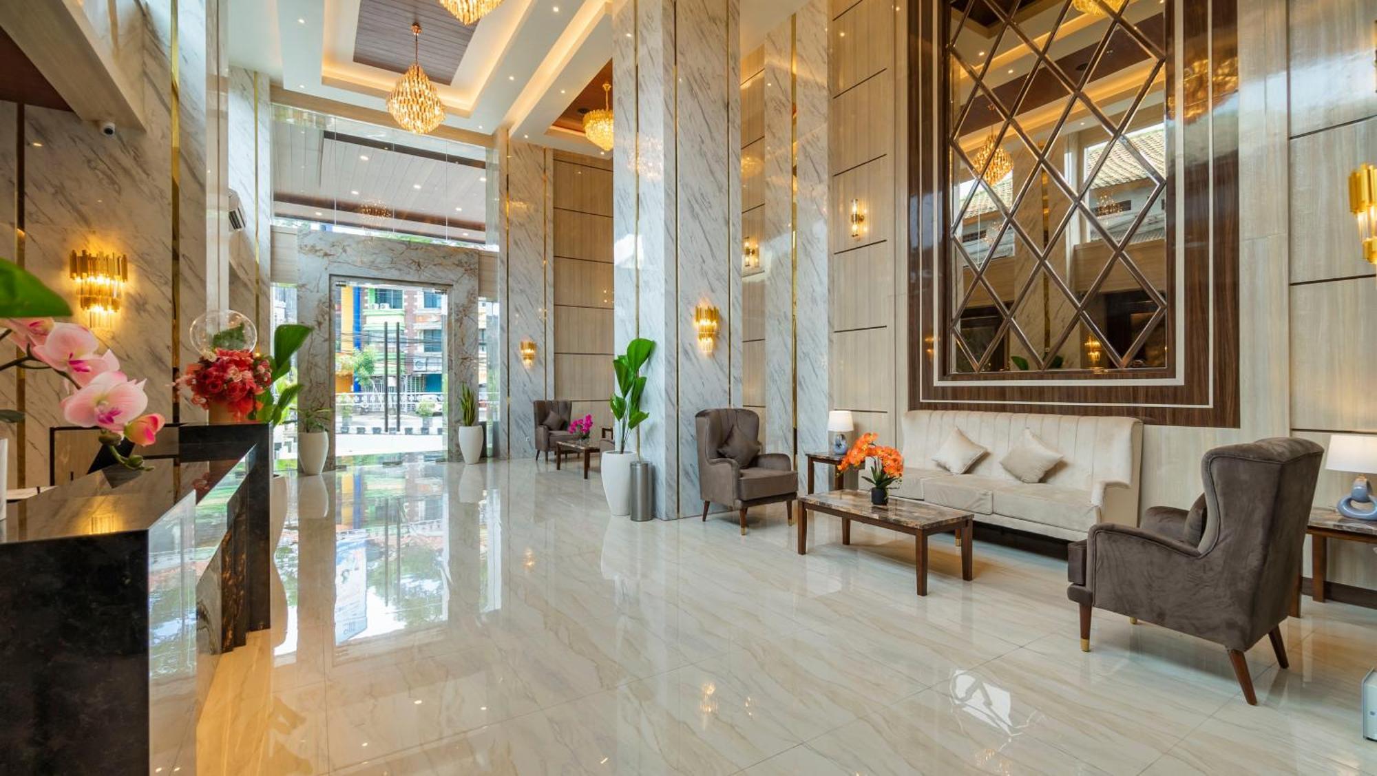 City Of Aventus Hotel - Denpasar Esterno foto