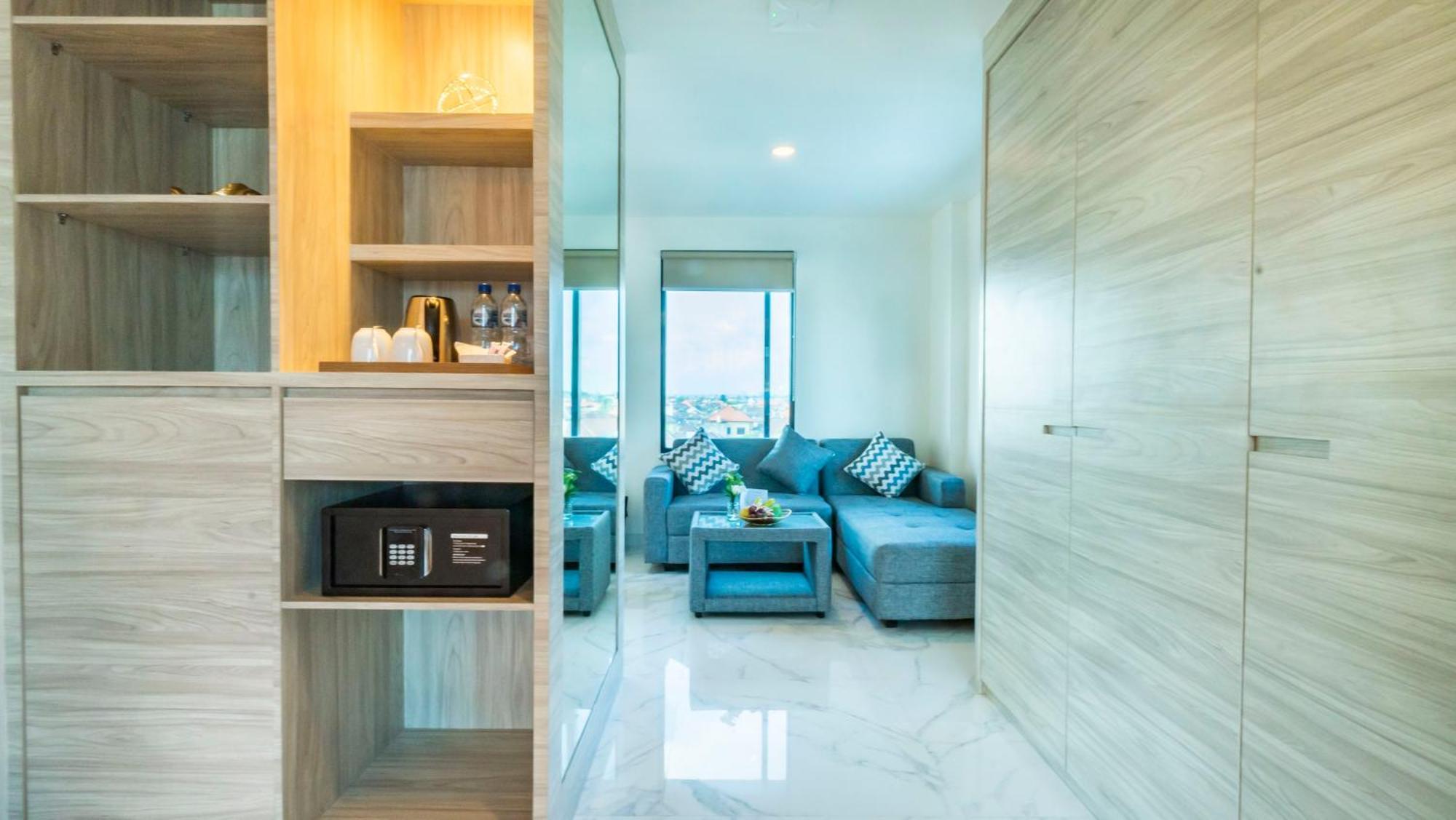 City Of Aventus Hotel - Denpasar Esterno foto